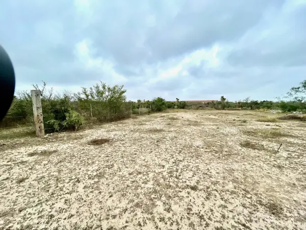 Terreno en venta en Sin colonia, Salinas Victoria — foto 2 de 3