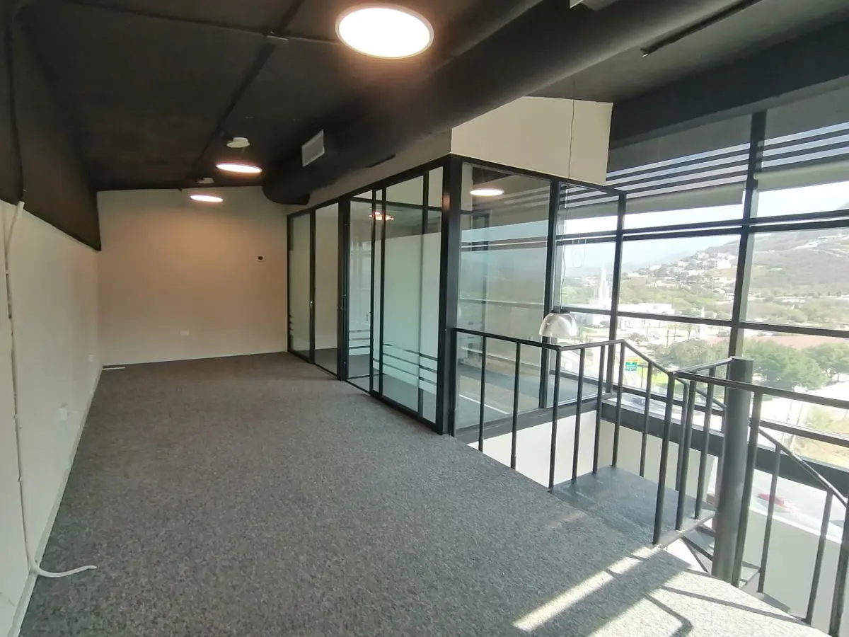Oficina en venta en Lomas de Valle Alto, Monterrey — foto 1 de 12