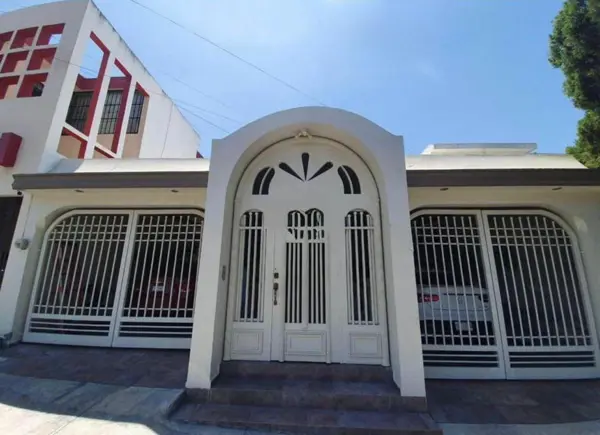 Casa en venta en Ciudad Satelite, Monterrey — foto 2 de 15