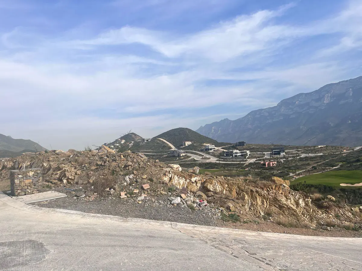 Terreno en venta en Sin colonia, García — foto 1 de 19