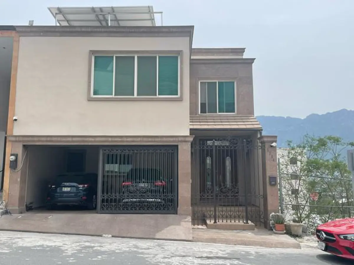 Casa en venta en Colinas de San Jeronimo, Monterrey — foto 1 de 25