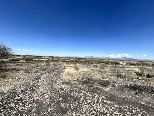 Terreno en venta en Granja Santa Ana del Conde, León — foto 2 de 5