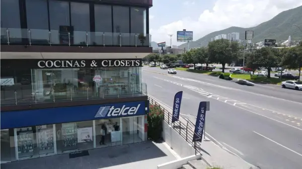 Local en venta en Ciudad Satelite, Monterrey — foto 2 de 3