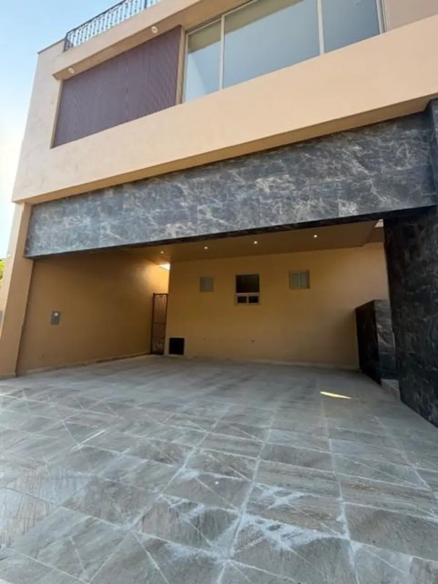 Casa en venta en Laderas Residencial, Monterrey — foto 1 de 29