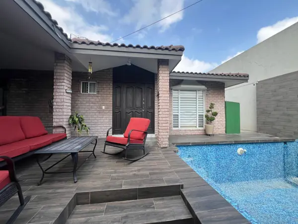 Casa en venta en Cumbres 4to Sector, Monterrey — foto 2 de 38