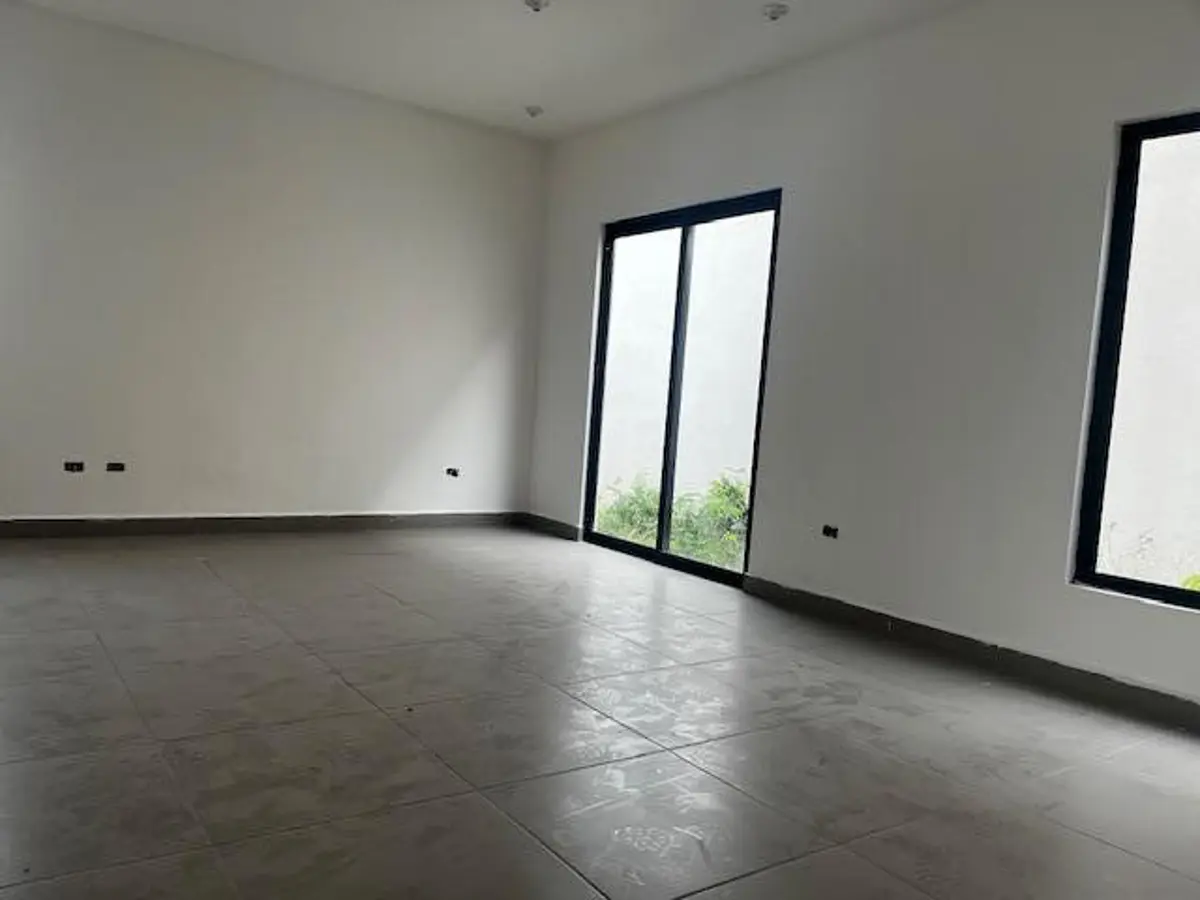 Casa en venta en Misión de las Flores, Apodaca — foto 1 de 38