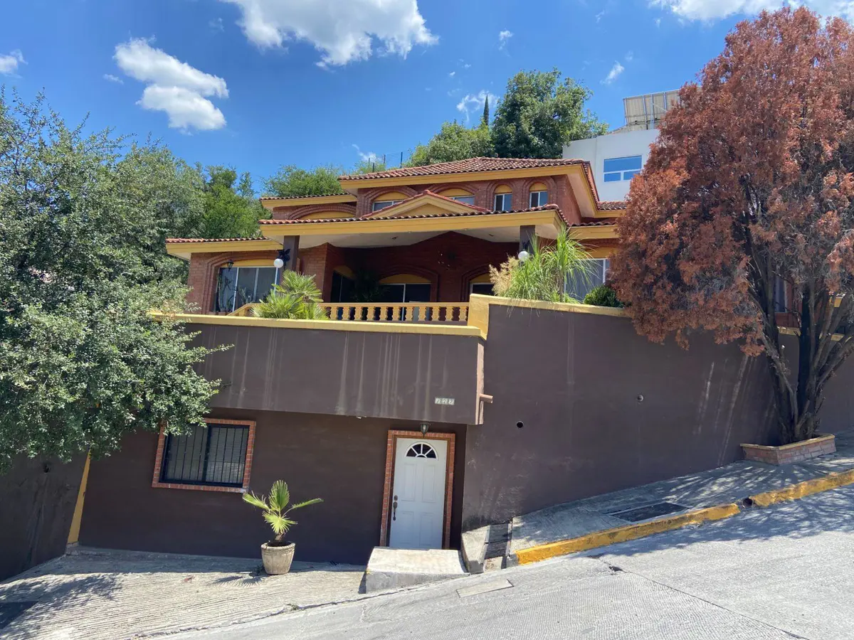 Casa en venta en Valle de San Angel Sect Frances, San Pedro Garza García — foto 1 de 48