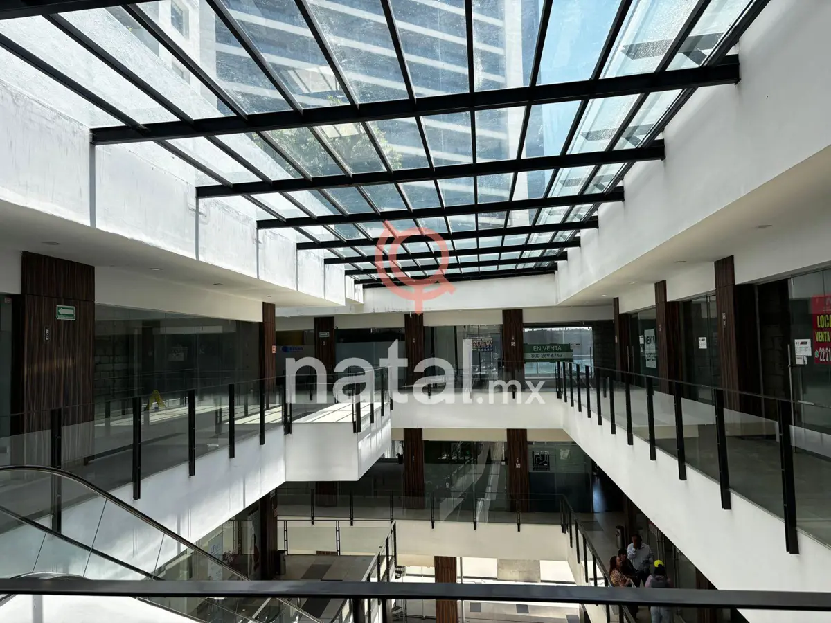 Local en venta en Fraccionamiento Lomas de  Angelópolis, San Andrés Cholula — foto 1 de 17