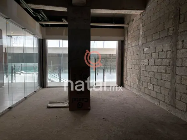 Local en venta en Fraccionamiento Lomas de  Angelópolis, San Andrés Cholula — foto 3 de 17