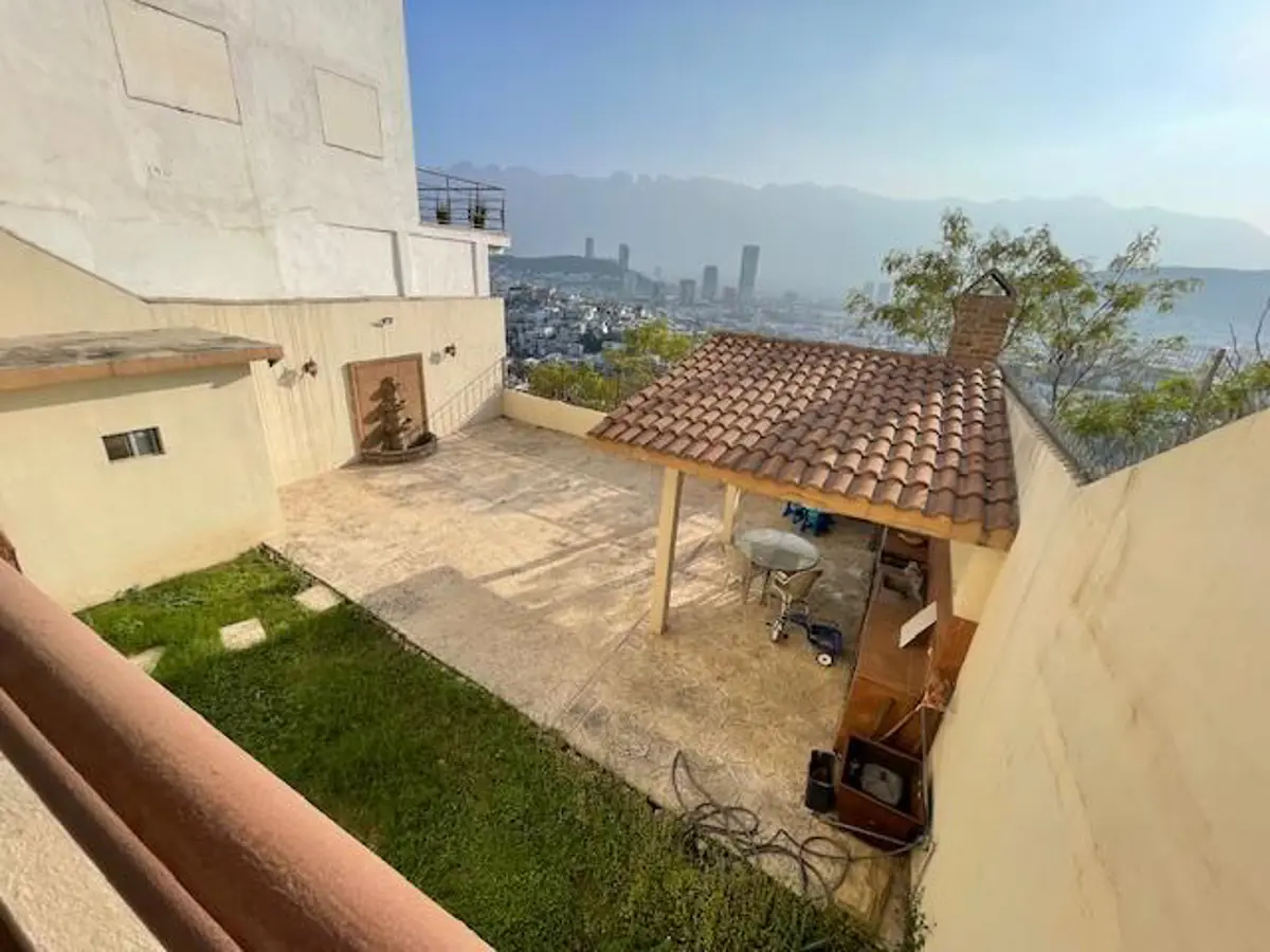 Casa en venta en Colinas de San Jeronimo, Monterrey — foto 1 de 22