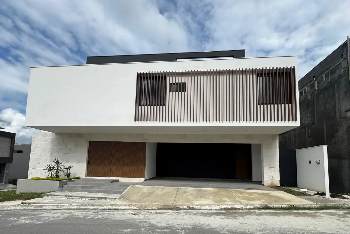 Casa en venta en Fraccionamiento Bosques de las Misiones Sector Encino, Santiago — foto 1 de 22
