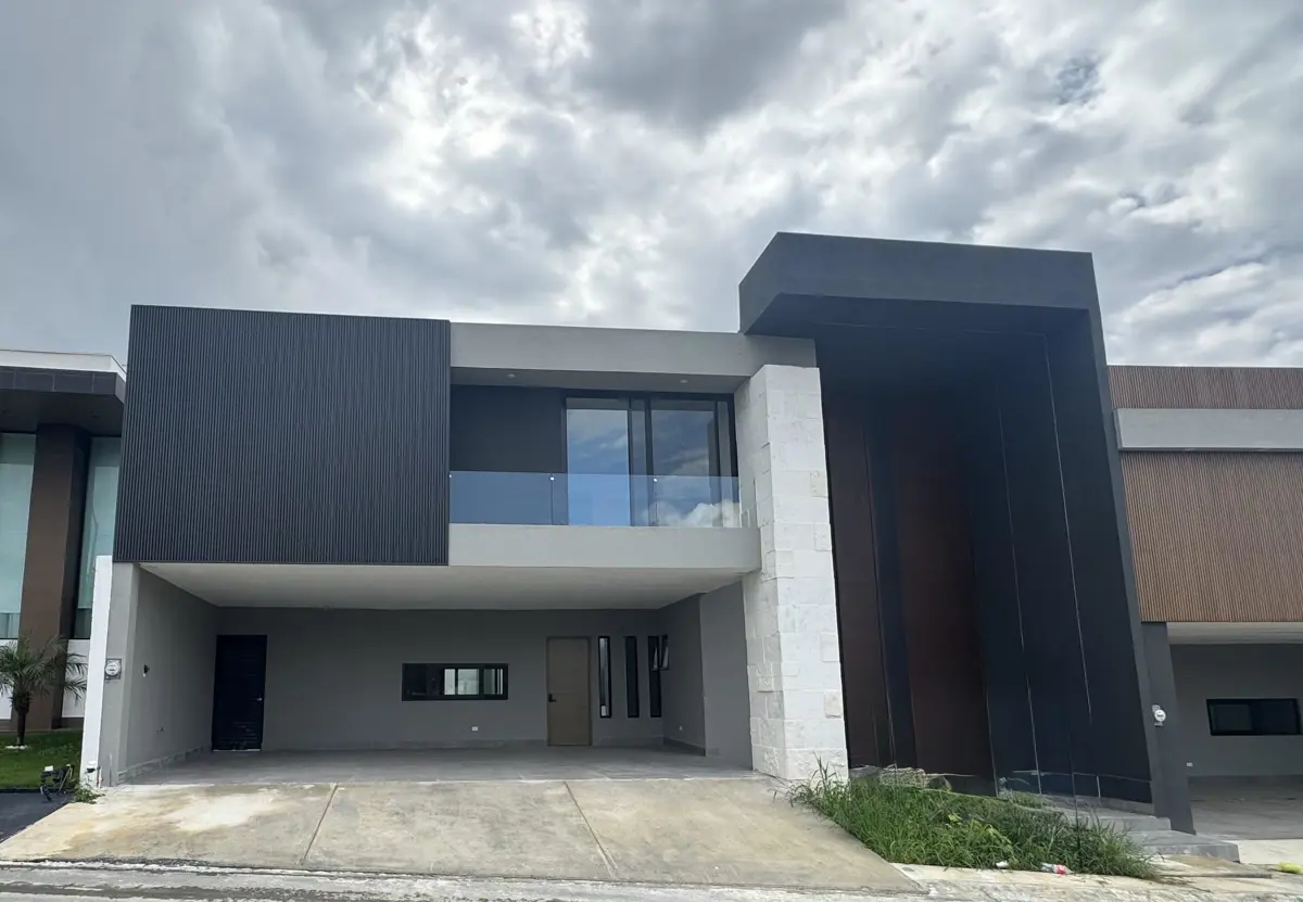 Casa en venta en Fraccionamiento Bosques de las Misiones Sector Encino, Santiago — foto 1 de 26