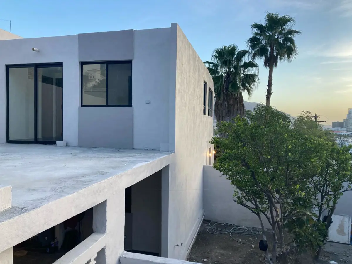 Casa en renta en Pedregal la Huasteca, Santa Catarina — foto 1 de 27