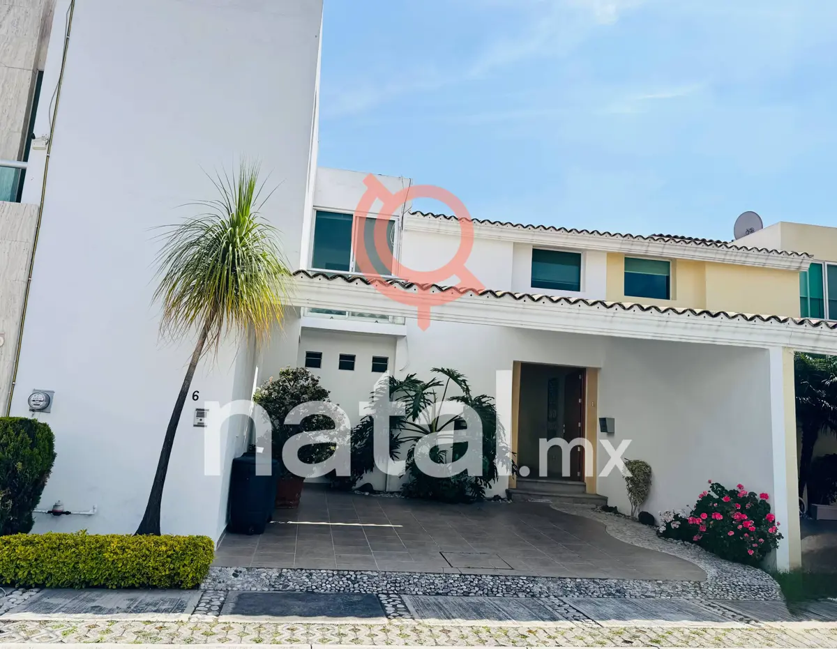Casa en venta en San Bernardino Tlaxcalancingo, San Andrés Cholula — foto 1 de 27