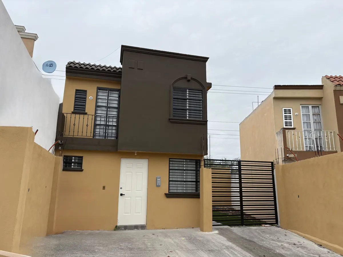Casa en renta en Balcones de Santa Rosa, Apodaca — foto 1 de 32