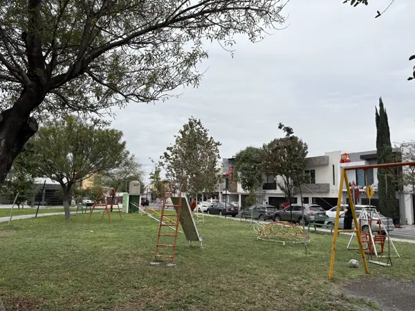 Casa en renta en Balcones de Santa Rosa, Apodaca — foto 3 de 32