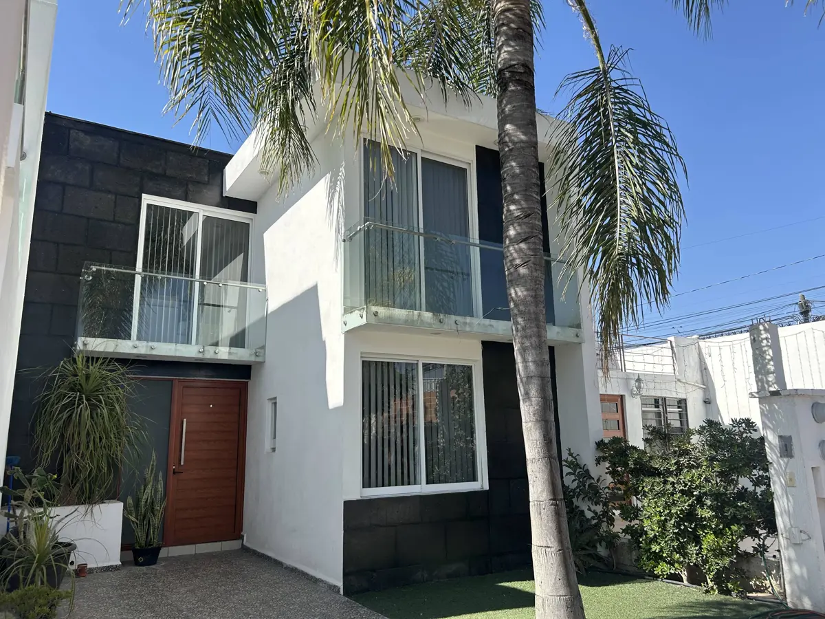 Casa en venta en La Candelaria, León — foto 1 de 19