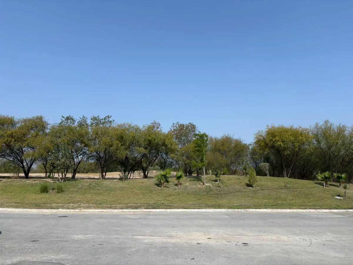 Terreno en venta en Las Cruces Residencial Club de Golf, Apodaca — foto 1 de 14