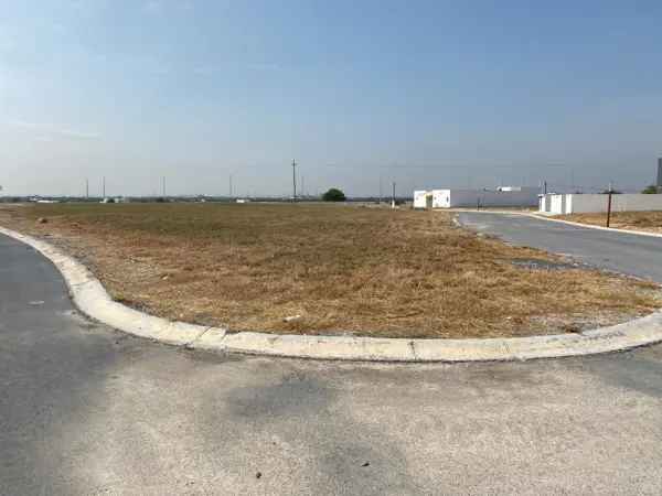 Terreno en venta en Las Aves Residencial and Golf Resort, Pesquería — foto 2 de 3