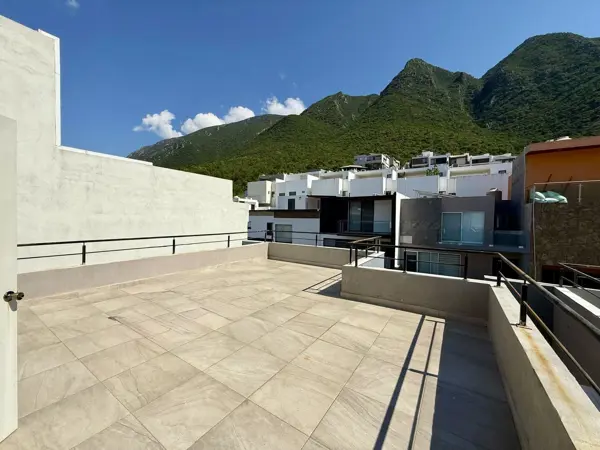 Casa en venta en Paseo del Vergel, Monterrey — foto 3 de 15