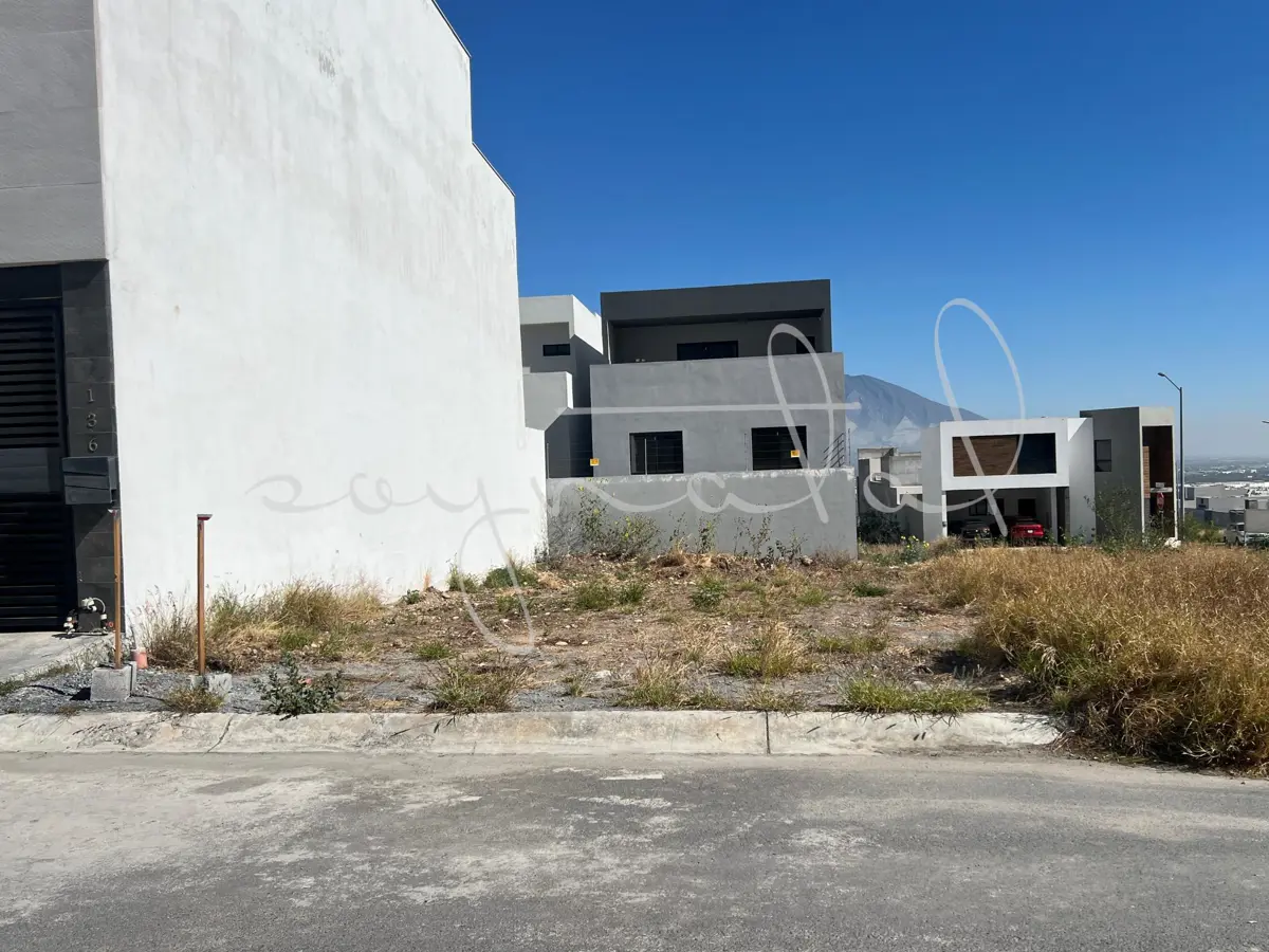 Terreno en venta en Mirador Residencial, García — foto 1 de 5