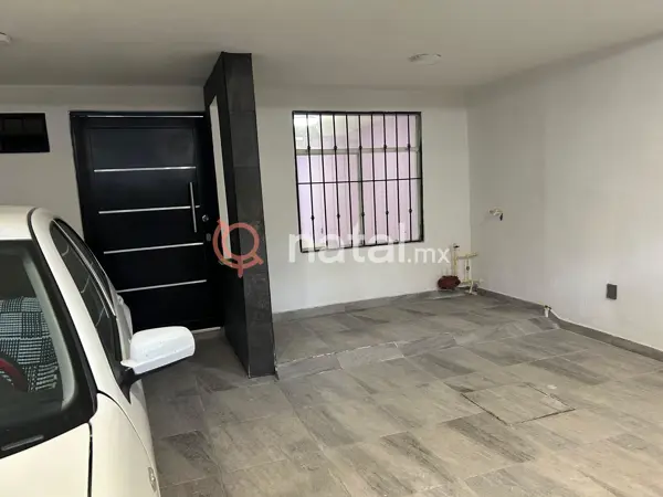 Casa en renta en Portales de la Arboleda, León — foto 2 de 16