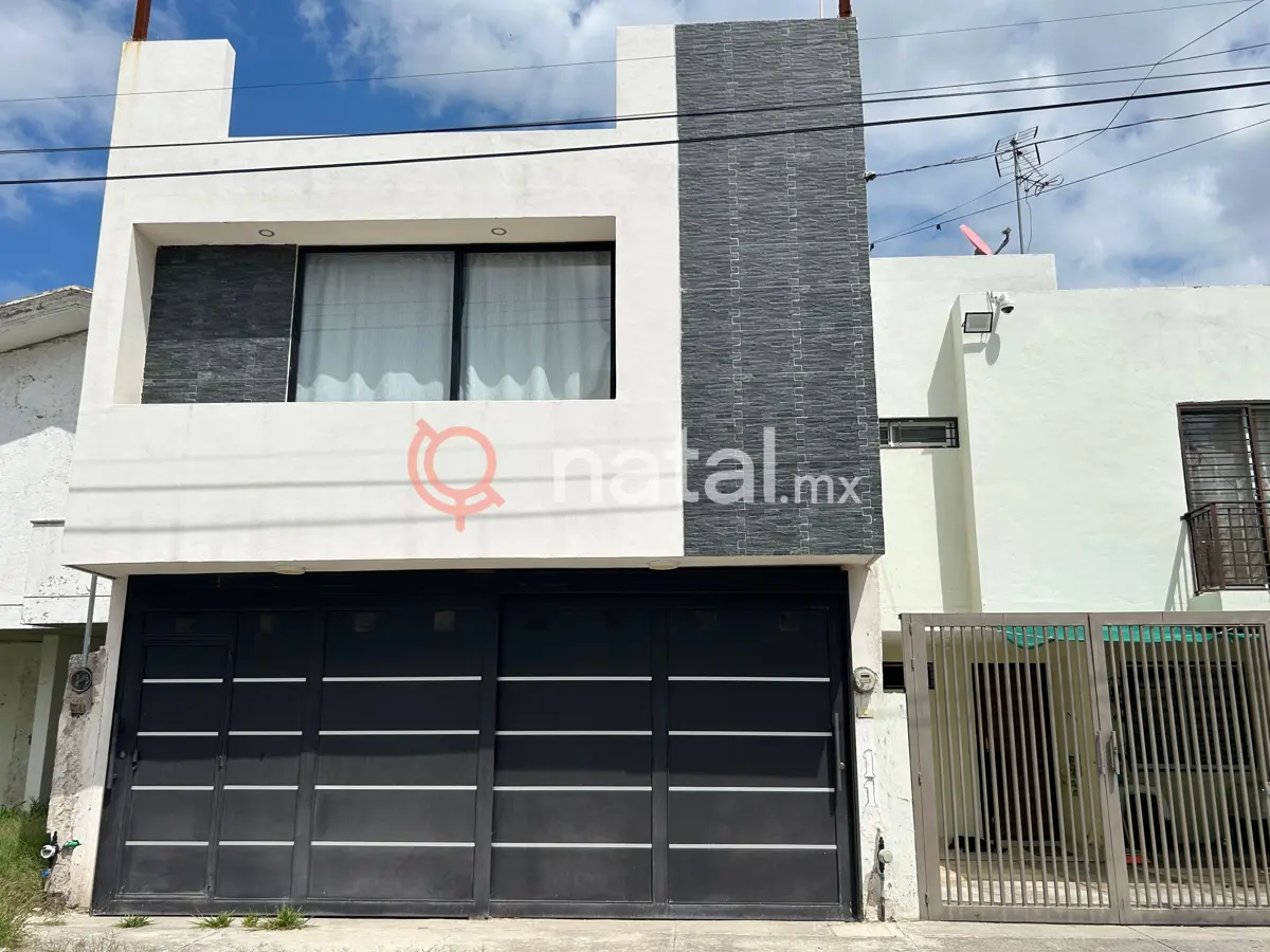 Casa en renta en Portales de la Arboleda, León — foto 1 de 16