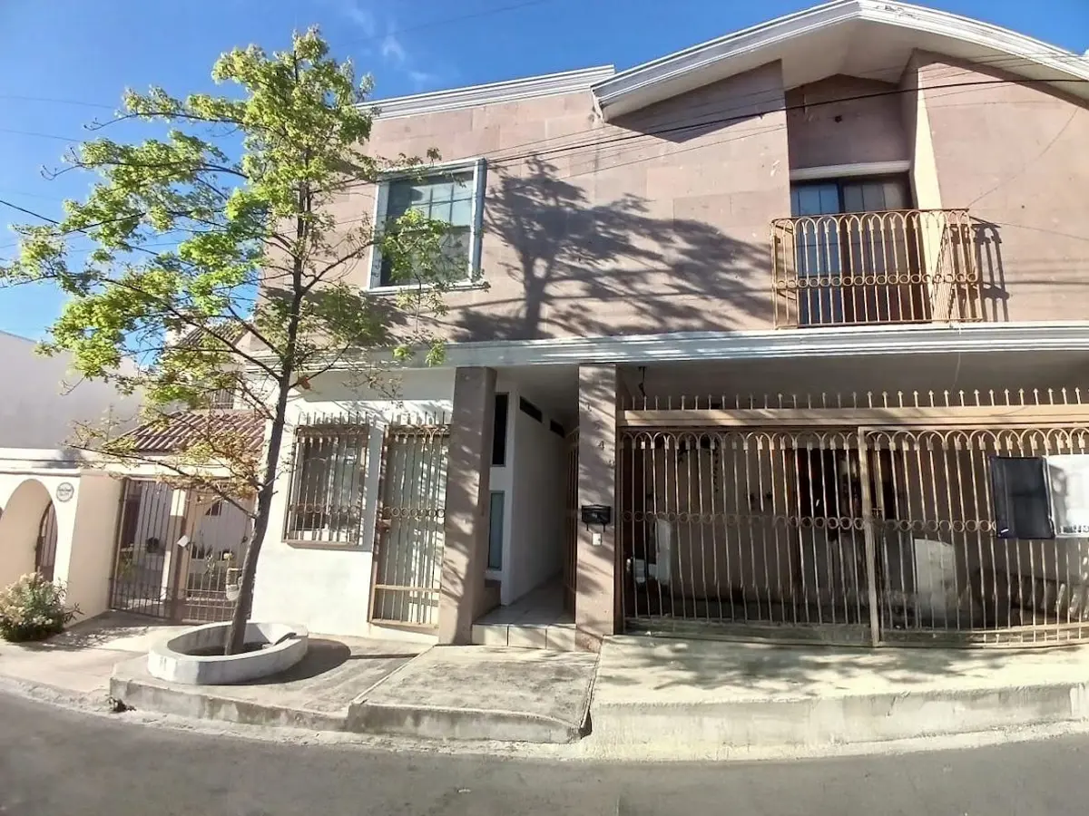 Casa en venta en Colinas de San Jeronimo, Monterrey — foto 1 de 30