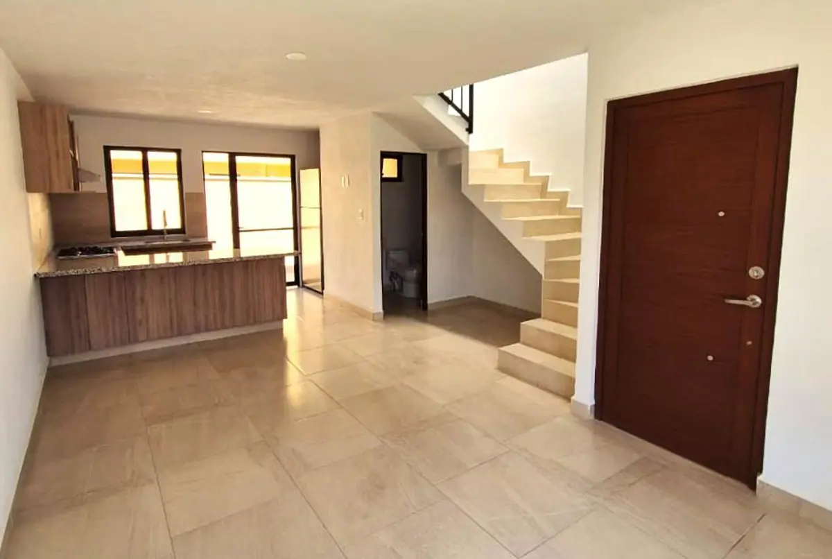 Casa en venta en Los Lopez, León — foto 1 de 21