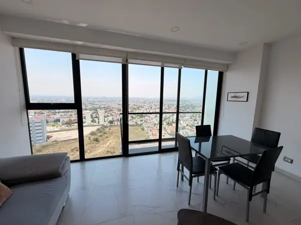 Departamento en venta en Fraccionamiento Lomas de  Angelópolis, San Andrés Cholula — foto 2 de 15