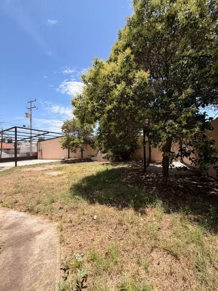 Casa en venta en Los Tulipanes, Saltillo — foto 2 de 21