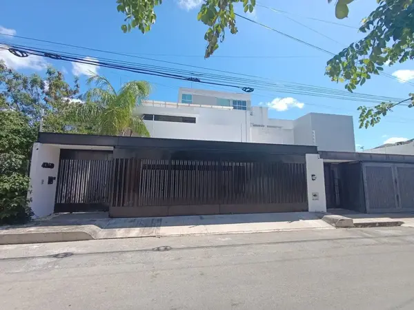 Casa en renta en Montebello, Mérida — foto 2 de 24