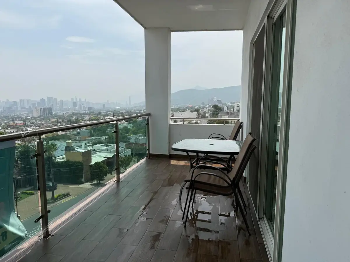 Depto. en Venta de 231 m2 Equipado, consta de 3 Recs. 3 Baños Cto. Servicio en Lomas del Valle, Depto. en Venta de 231 m2 Equipado, consta de 3 Recs. 3 Baños Cto. Servicio en Lomas del Valle,