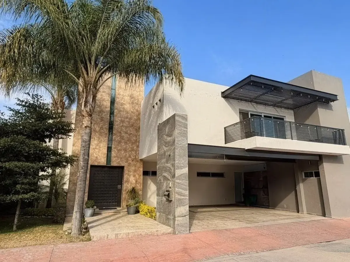 Casa en venta en Hacienda Santa Fe, León — foto 1 de 14