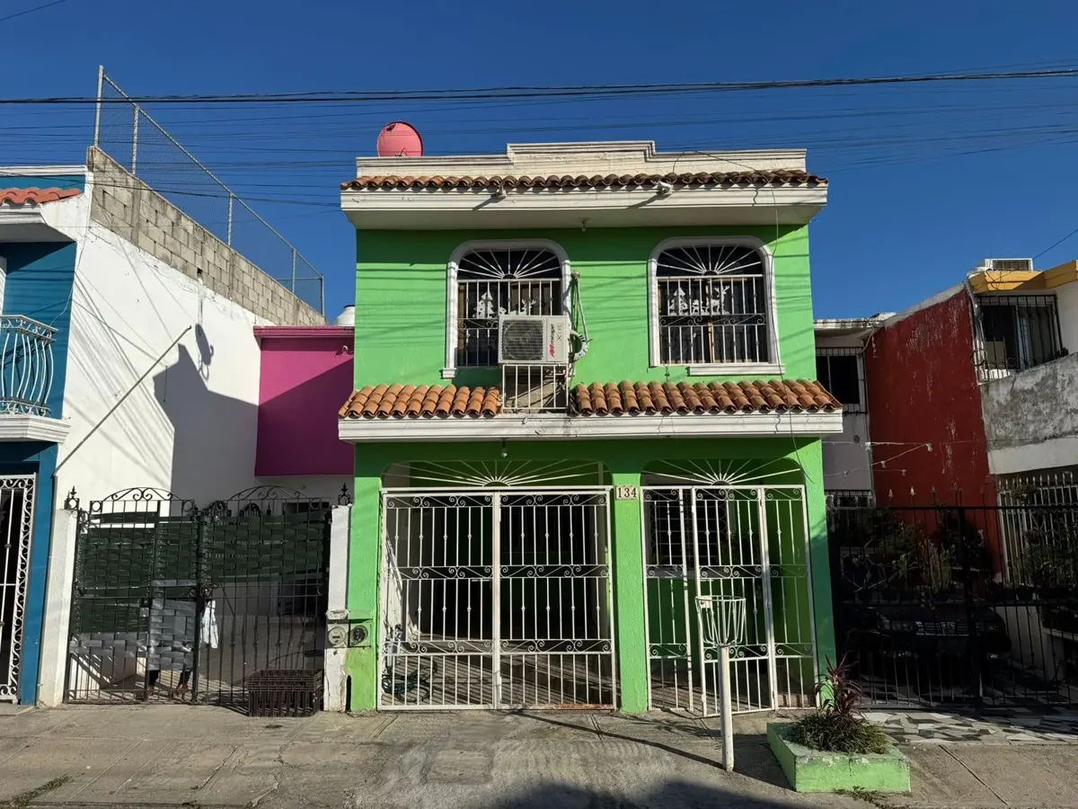 Casa en venta en Jabalines Infonavit, Mazatlán — foto 1 de 16