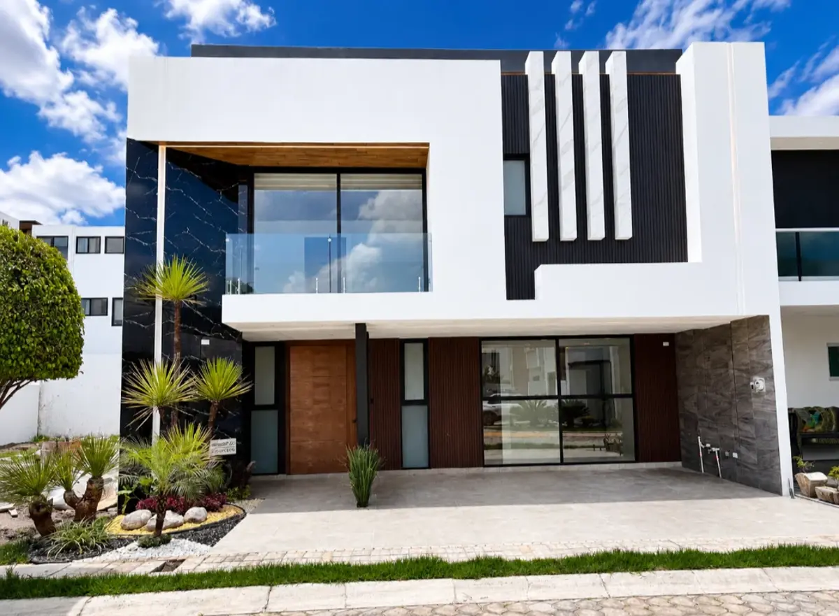 Casa en venta en Lomas de Angelópolis, San Andrés Cholula — foto 1 de 23