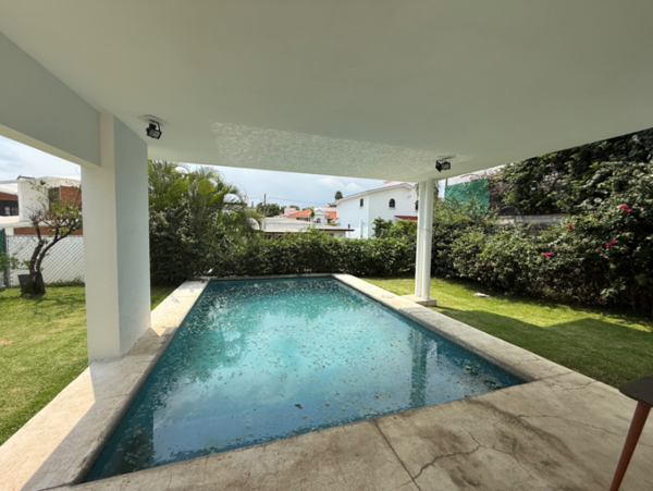 Casa en venta en Lomas de Cocoyoc, Atlatlahucan — foto 2 de 41