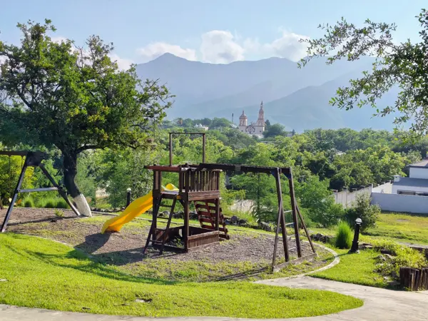 Residencia de Una Planta en el Pueblito de Santiago | Una Forma de Vivir con Mayor Confort — foto 1 de 30