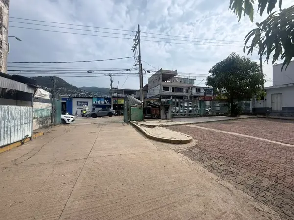 TERRENO 2,982 M2 SOBRE AVENIDA PRINCIPAL ACAPULCO