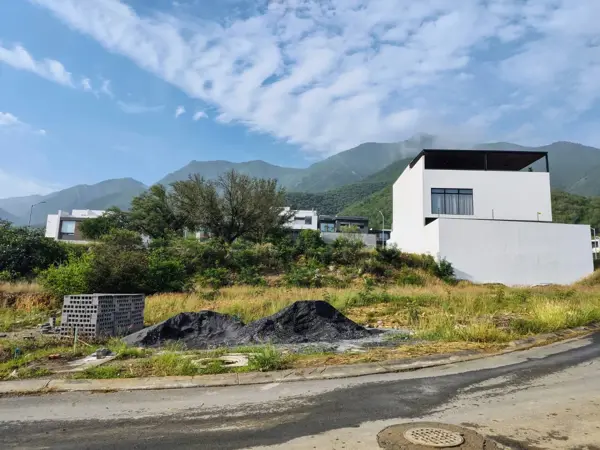 Terreno en venta en Bosques de las Misiones Sector Reserva, Santiago — foto 2 de 11