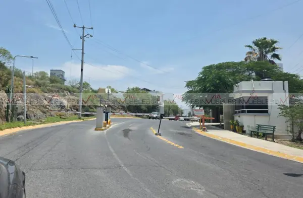 Terreno en venta en Balcones de las Mitras, Monterrey — foto 2 de 10