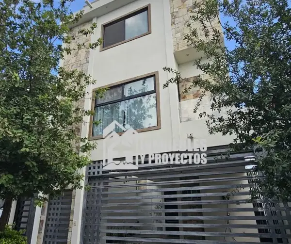 Privadas del Canada sector Vancouver Casa en Venta de 3 niveles muy equipada Privadas del Canada sector Vancouver Casa en Venta de 3 niveles muy equipada