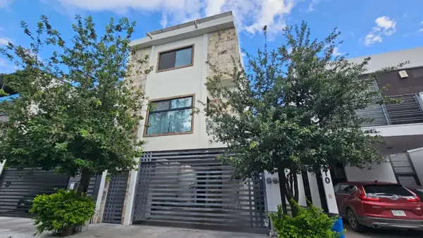 Casa en venta en Privadas del Canada, General Escobedo — foto 2 de 16