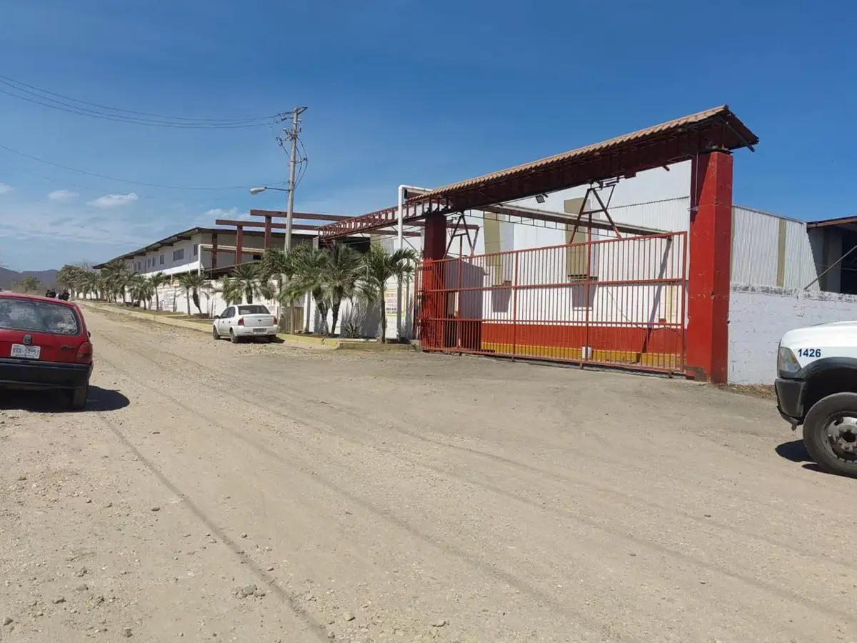 Bodega en venta en El Castillo, Mazatlán — foto 1 de 24