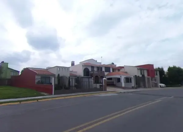Casa en venta en San Mateo Otzacatipan, Toluca — foto 2 de 9