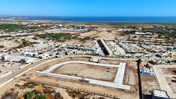 Terreno en venta en El Centenario, La Paz — foto 2 de 13