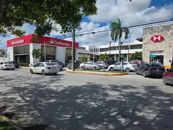 Locales Comerciales en Renta Plaza del Angel Av. la Luna — foto 1 de 40