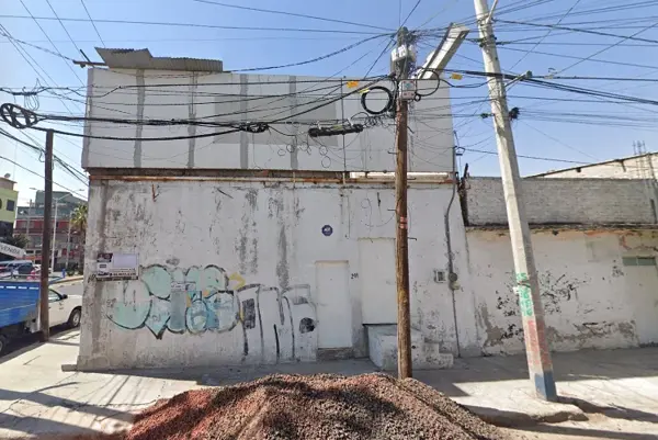 Casa en venta en Col Aurora, Nezahualcóyotl, compra con el banco, no se aceptan créditos