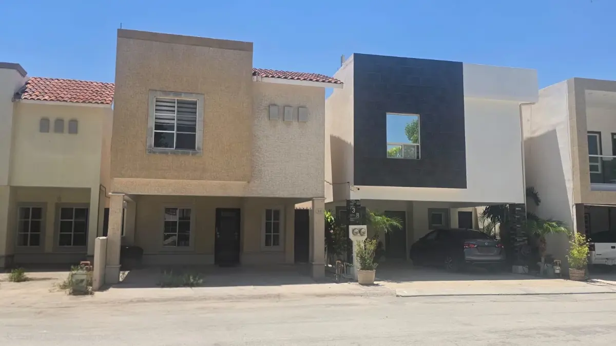 Casa en venta en Ampliación Senderos, Torreón — foto 1 de 16