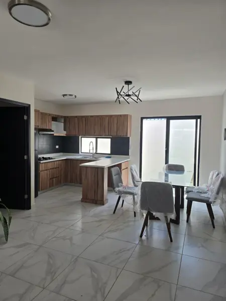 Casa en venta en Vista Hermosa, Saltillo — foto 2 de 10
